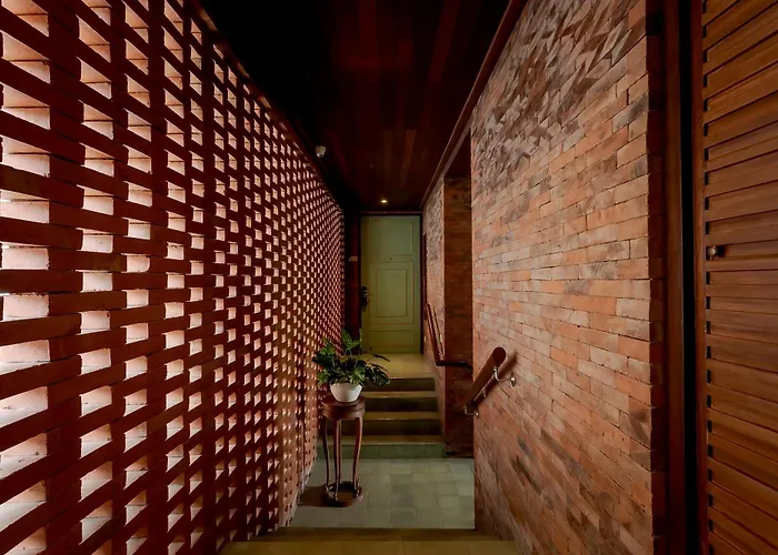 Fourteen Roses Boutique Hotel, Kuta ليجيان
