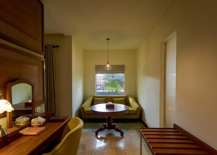 ホテル Fourteen Roses Boutique Hotel, Kuta