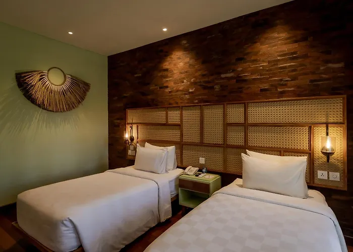 Fourteen Roses Boutique Hotel, Kuta 4*