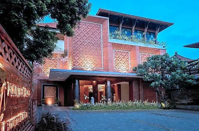 Fourteen Roses Boutique Hotel, Kuta