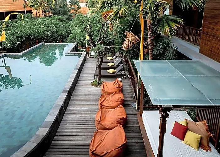 Fourteen Roses Boutique Hotel, Kuta