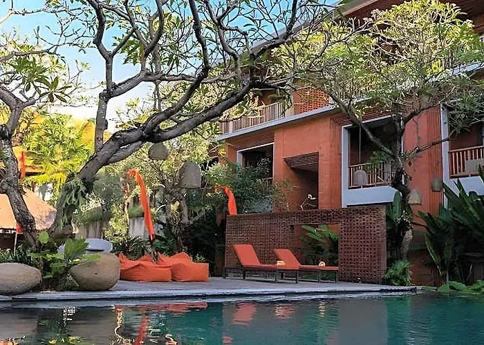 Fourteen Roses Boutique Hotel, Kuta 4*