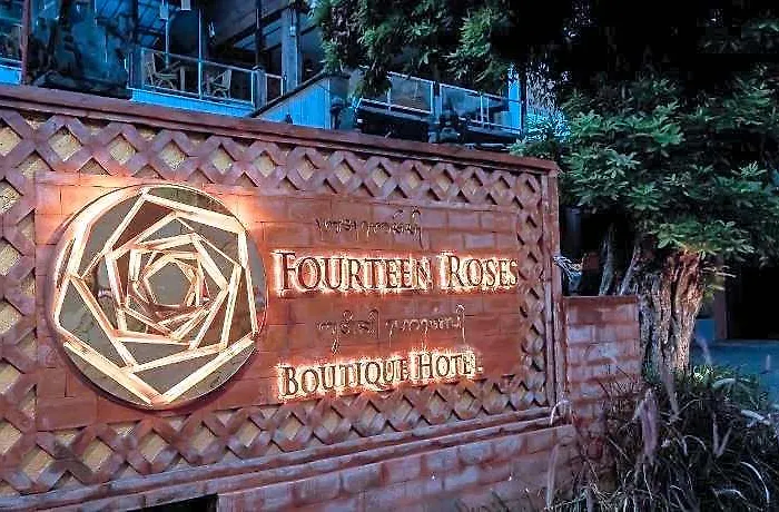 Hotel Fourteen Roses Boutique Hotel, Kuta